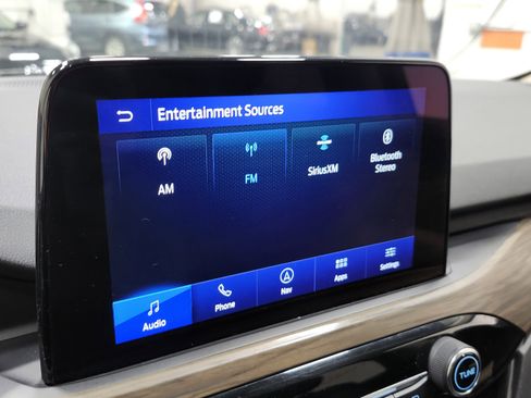 Used 2020 Ford Escape Titanium image 6