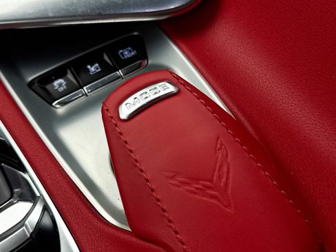 Used 2022 Chevrolet Corvette Stingray Preferred Cpe w/ 2LT RWD image 32