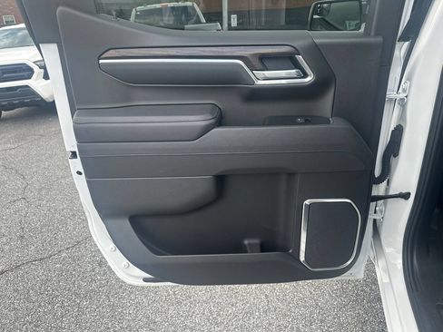 Used 2025 GMC Sierra 1500 SLT RWD image 23