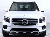 Used 2023 Mercedes-Benz GLB 250 4MATIC w/ Premium Package image 2