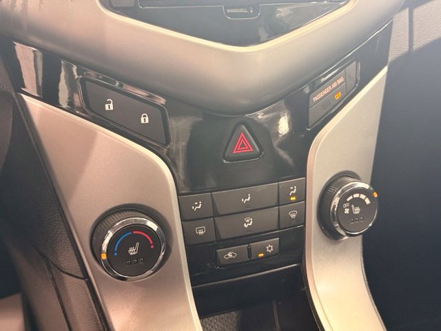 Used 2012 Chevrolet Cruze LT FWD image 15