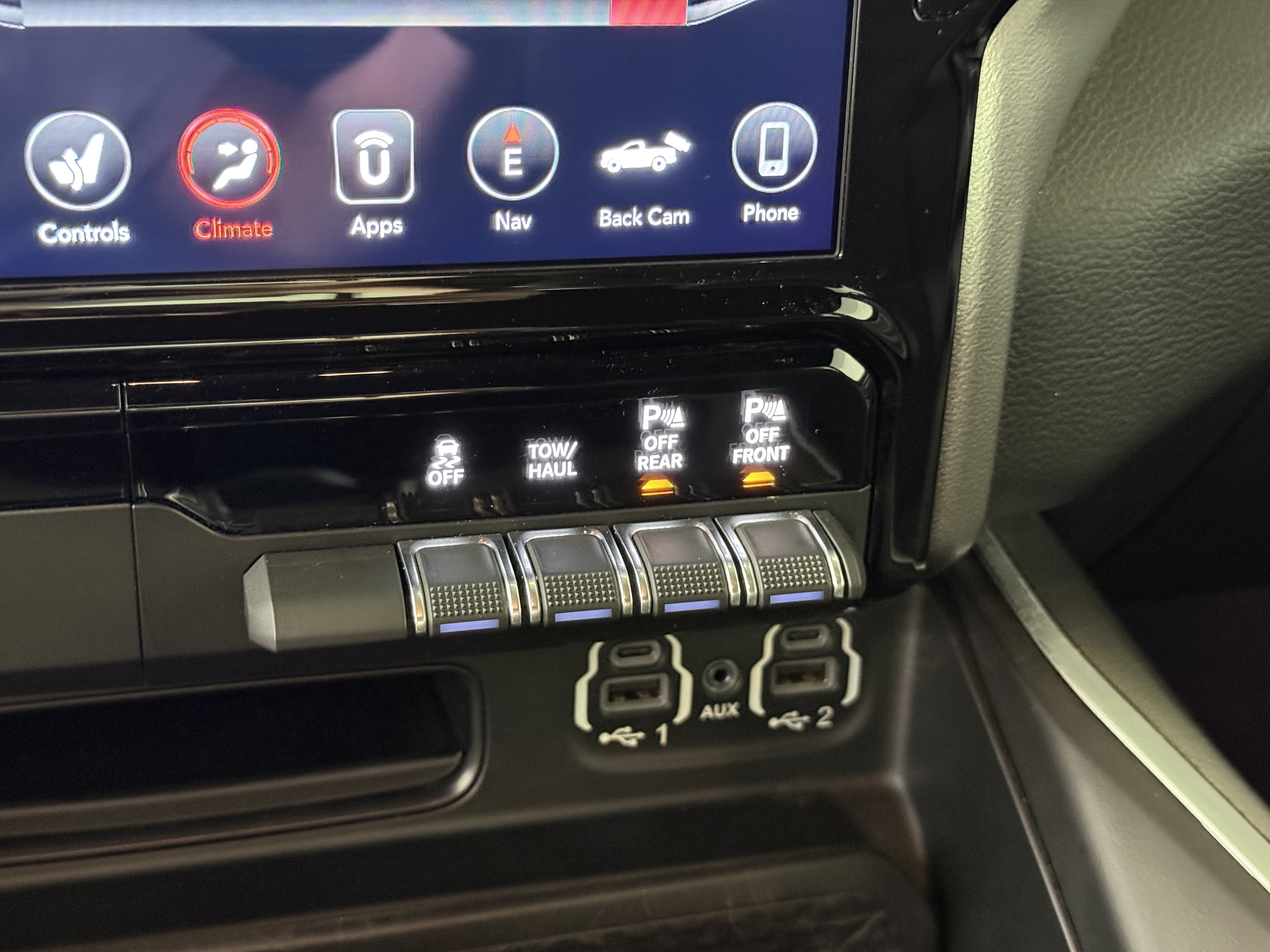 Used 2020 RAM 1500 2WD Crew Cab image 23
