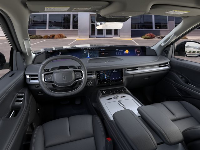 New 2025 Lincoln Navigator Reserve AWD/4WD image 9