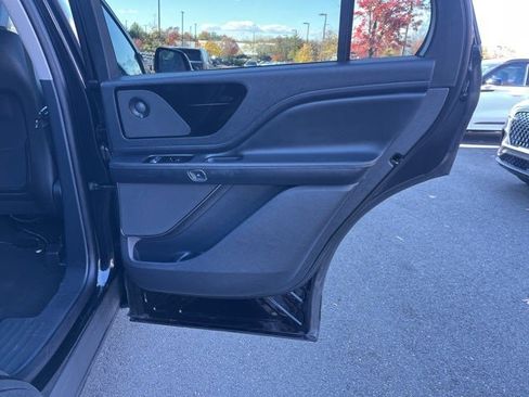Certified 2025 Lincoln Aviator AWD w/ Jet Appearance Package image 26
