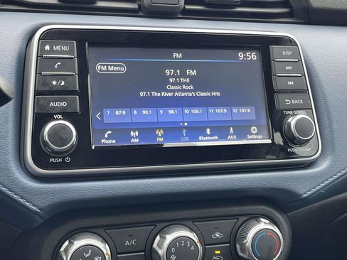 Used 2025 Nissan Versa SV w/ Trunk Package image 25