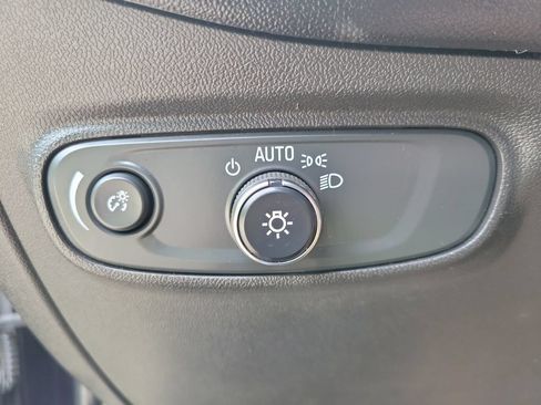 Used 2020 Chevrolet Equinox LS w/ LS Convenience Package FWD image 19