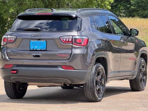 Used 2024 Jeep Compass Trailhawk image 12