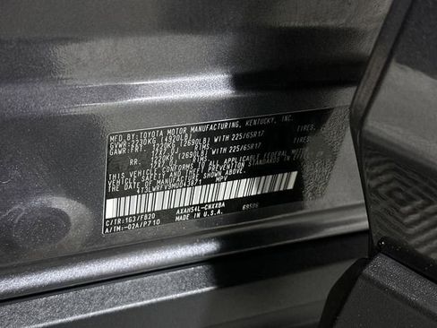 Used 2021 Toyota RAV4 LE AWD/4WD image 35
