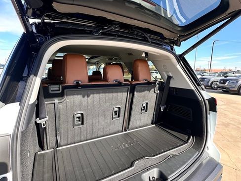 New 2026 Nissan Pathfinder Platinum w/ Cargo Package image 11
