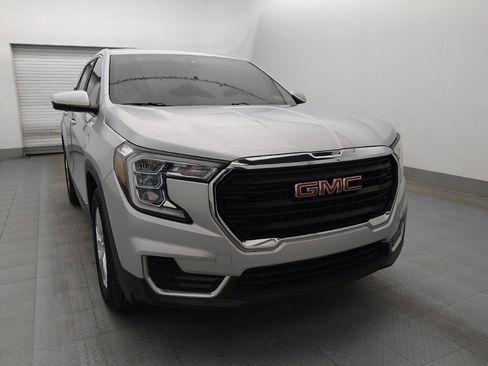 Used 2022 GMC Terrain SLE image 14