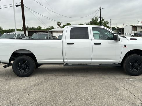 New 2026 RAM 3500 Tradesman AWD/4WD image 4