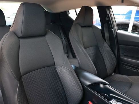 Used 2021 Toyota C-HR LE image 19