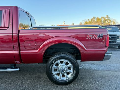 Used 2014 Ford F350 Lariat image 10