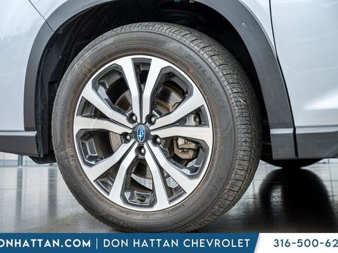Used 2024 Subaru Forester Limited AWD/4WD image 39