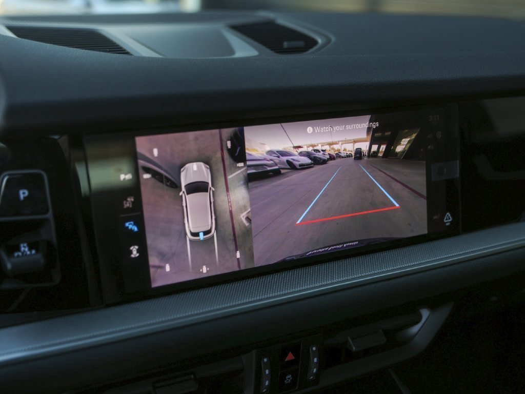 Certified 2026 Porsche Cayenne AWD/4WD image 24