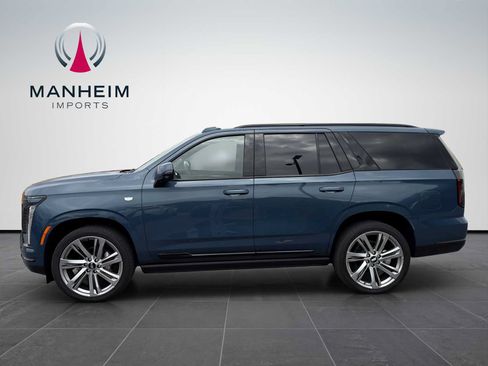 Used 2026 Cadillac Escalade Platinum Sport AWD/4WD image 3