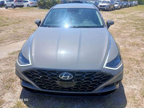 Used 2020 Hyundai Sonata SEL w/ Convenience Package FWD image 3
