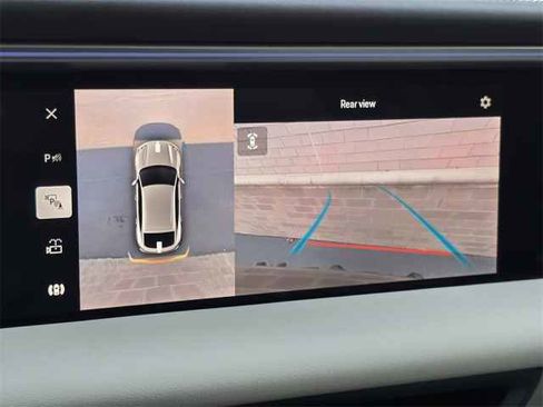 New 2024 Porsche Macan 4 Electric image 8