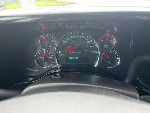 Used 2024 Chevrolet Express 2500 Extended w/ Driver Convenience Package image 11