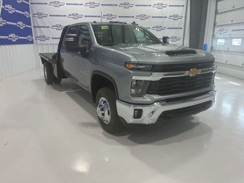 New 2026 Chevrolet Silverado 3500 LT w/ Convenience Package AWD/4WD image 10