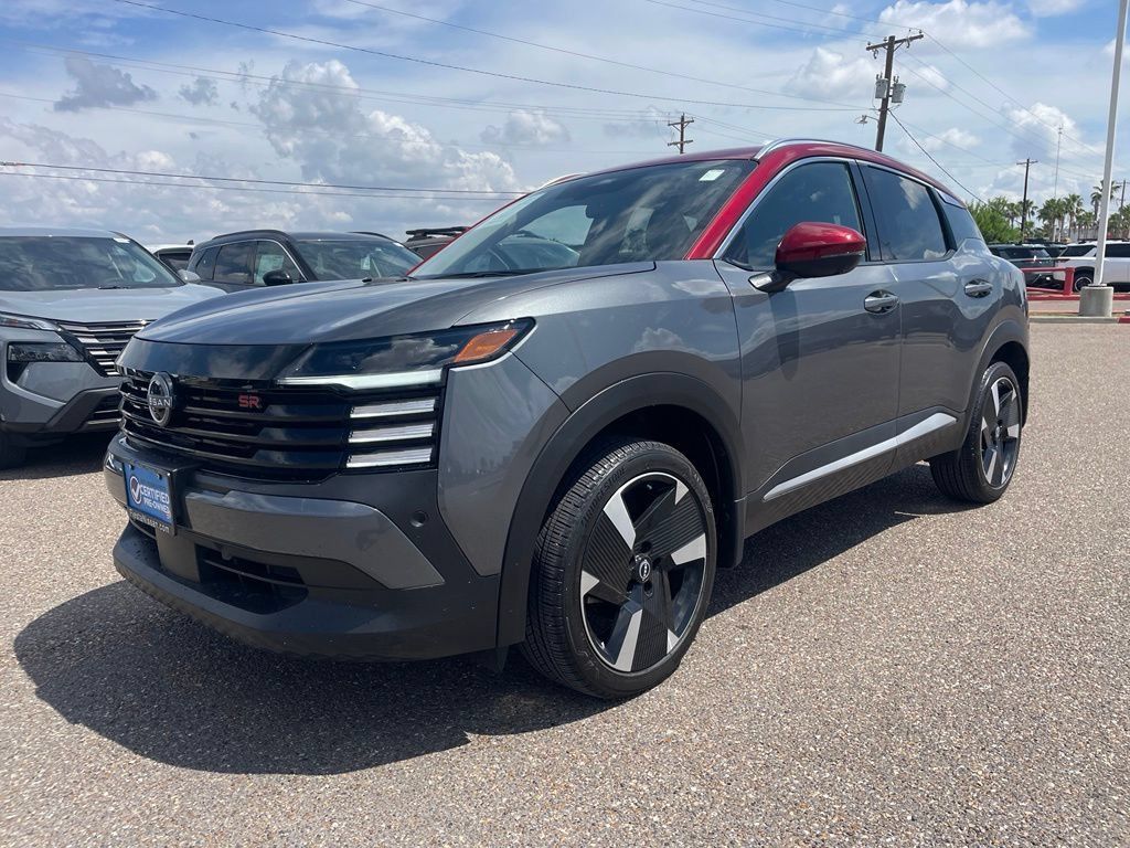 Certified 2025 Nissan Kicks SR FWD image 3