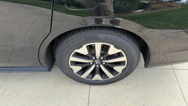 Used 2025 Honda Odyssey EX-L image 11