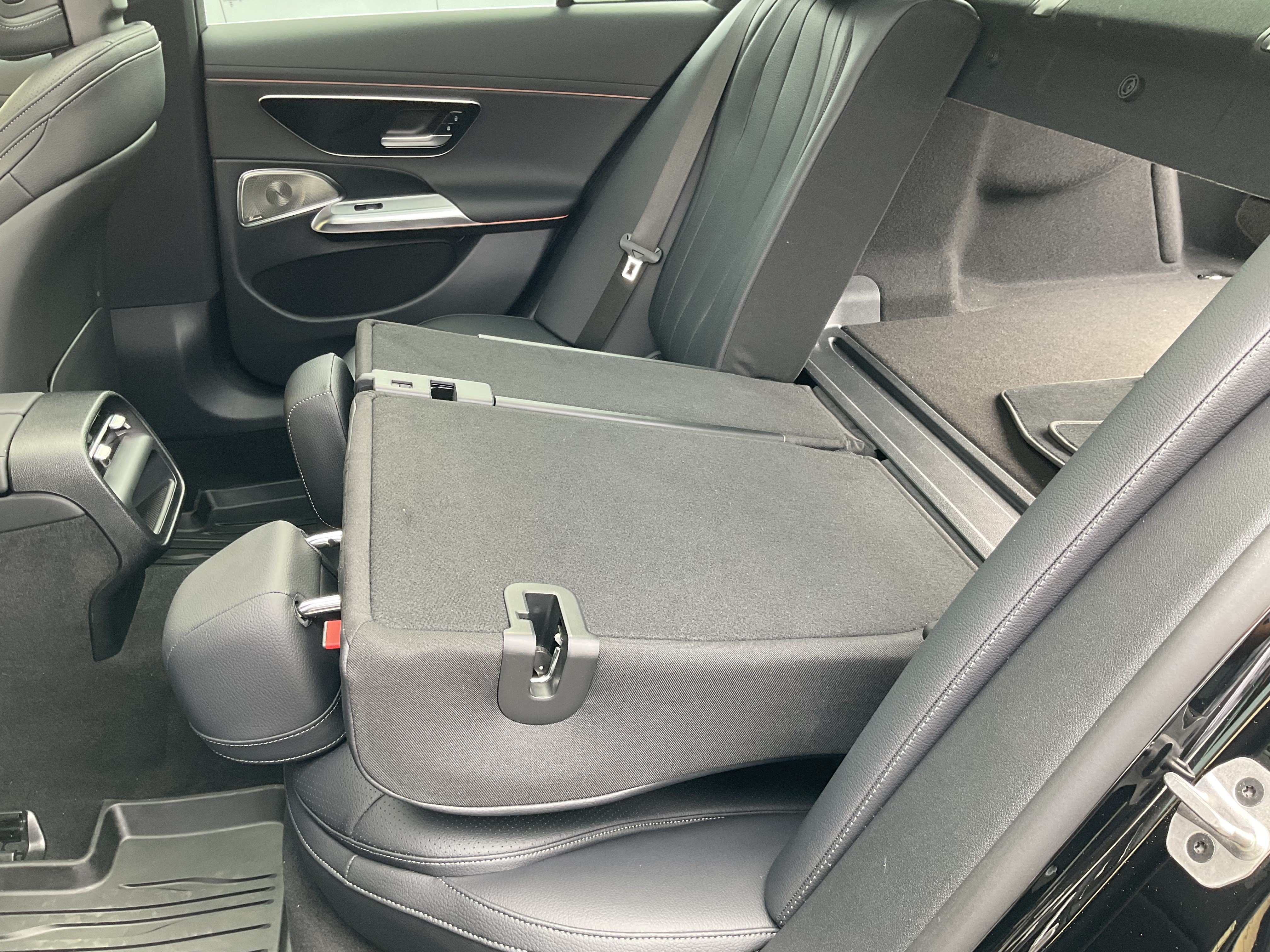 Used 2024 Mercedes-Benz E 350 4MATIC Sedan image 52