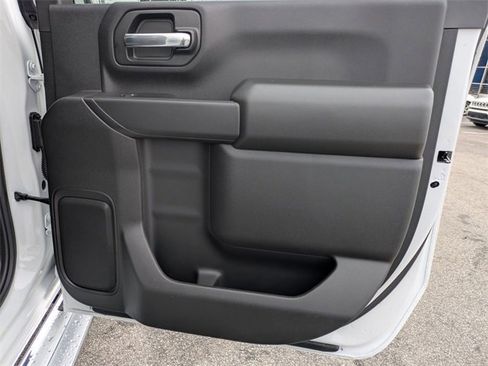 New 2026 Chevrolet Silverado 2500 Custom w/ Custom Value Package image 30