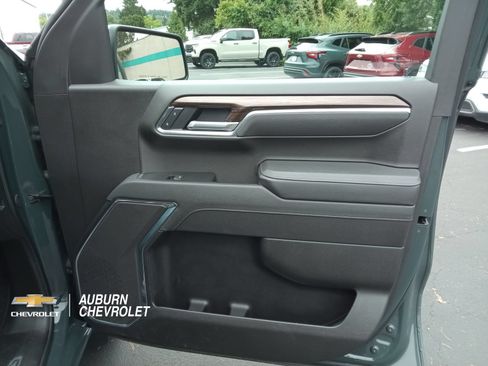 Certified 2025 Chevrolet Silverado 1500 LT AWD/4WD image 19