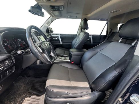 Used 2023 Toyota 4Runner SR5 Premium w/ Moonroof Package RWD image 10