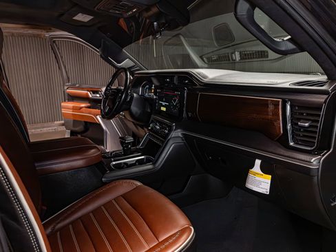 Used 2023 GMC Sierra 1500 Denali Ultimate image 14