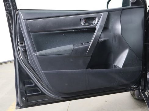 Used 2017 Toyota Corolla LE w/ Carpet Mat Package (TMS) FWD image 18