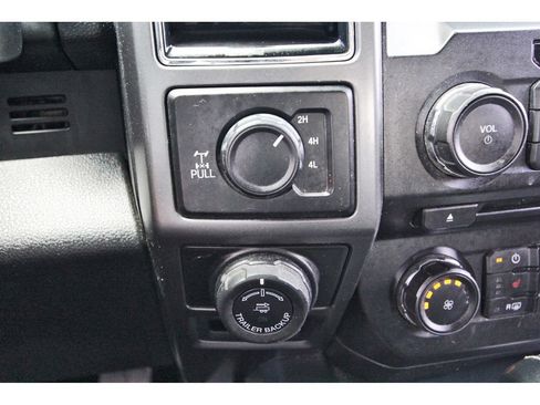 Used 2018 Ford F150 XLT w/ Equipment Group 302A Luxury AWD/4WD image 25