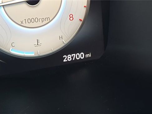 Used 2023 Hyundai Santa Fe Calligraphy image 12