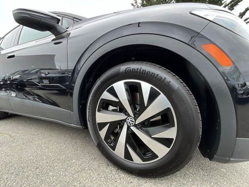 Used 2024 Volkswagen ID.4 2WD image 9
