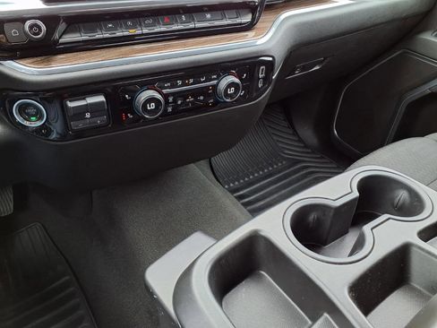 Used 2025 Chevrolet Silverado 1500 LT RWD image 25