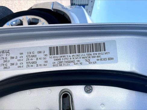 Used 2017 RAM 1500 Laramie AWD/4WD image 25