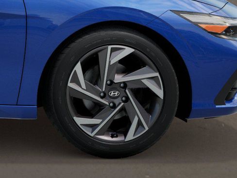 New 2026 Hyundai Elantra Limited image 9
