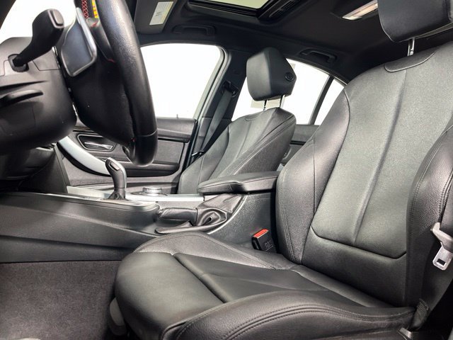 Used 2016 BMW 328i xDrive Sedan AWD/4WD image 13