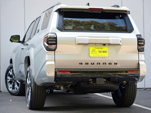 Used 2026 Toyota 4Runner TRD Sport Premium AWD/4WD image 6