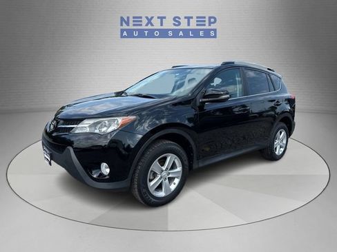 Used 2014 Toyota RAV4 XLE AWD/4WD image 3