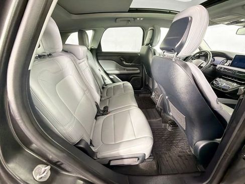 Used 2020 Lincoln Corsair AWD w/ Premium Package image 27