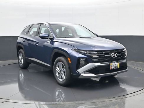 New 2026 Hyundai Tucson SE image 3