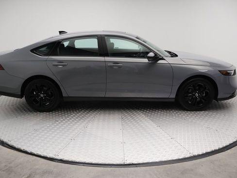 Used 2025 Honda Accord SE image 7
