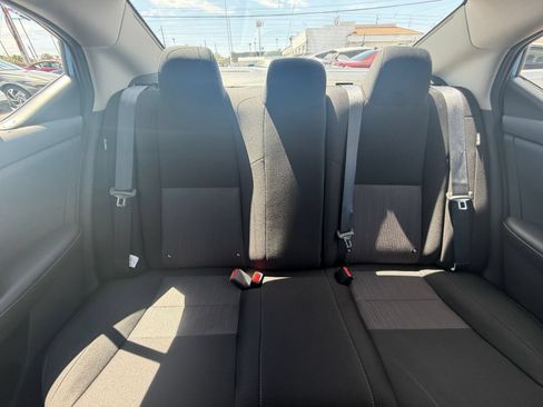 Used 2025 Nissan Sentra SV FWD image 36