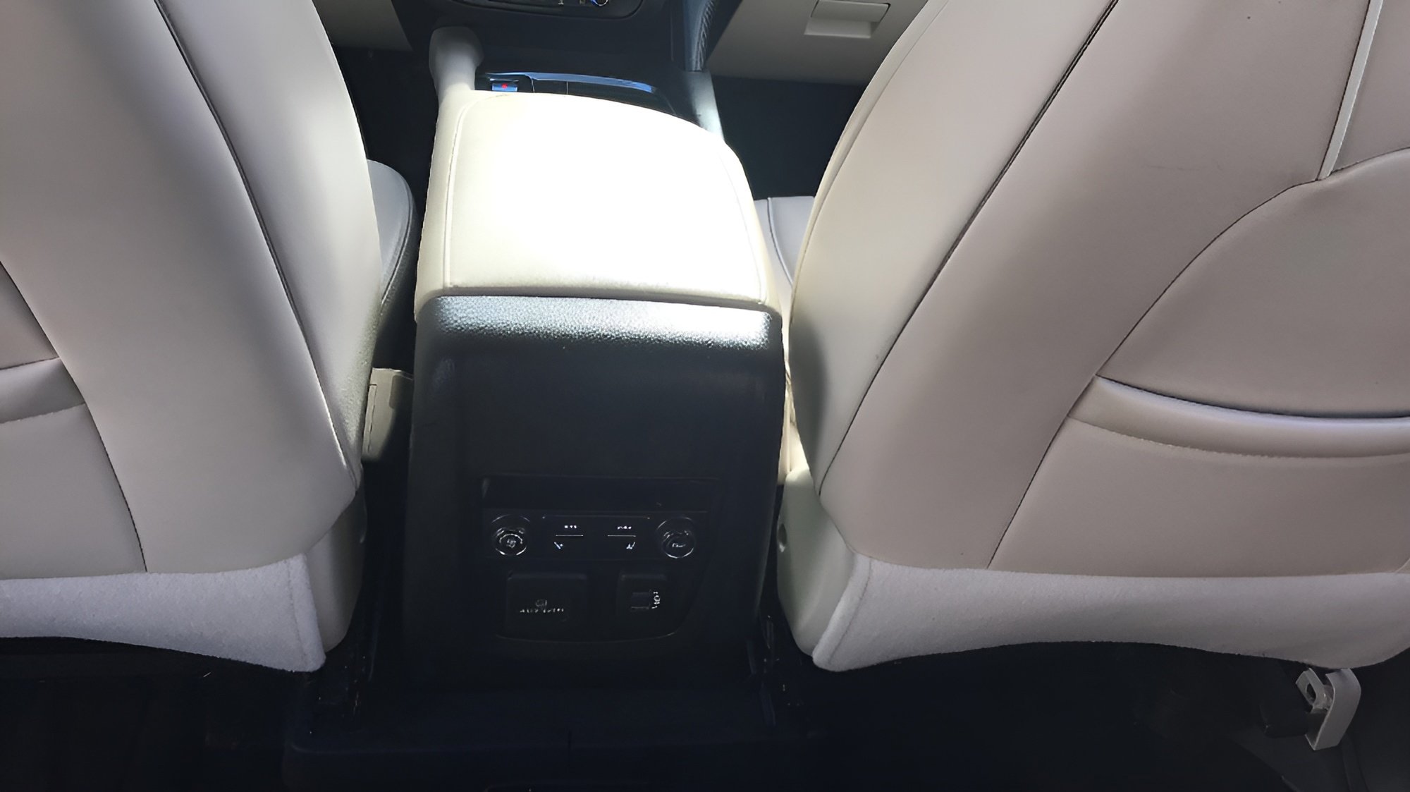 Certified 2022 Buick Enclave Avenir w/ Avenir Technology Package AWD/4WD image 28