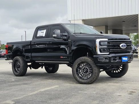 New 2026 Ford F250 Platinum AWD/4WD image 2