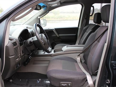 Used 2004 Nissan Armada SE w/ (BOS) Bose Pkg AWD/4WD image 10