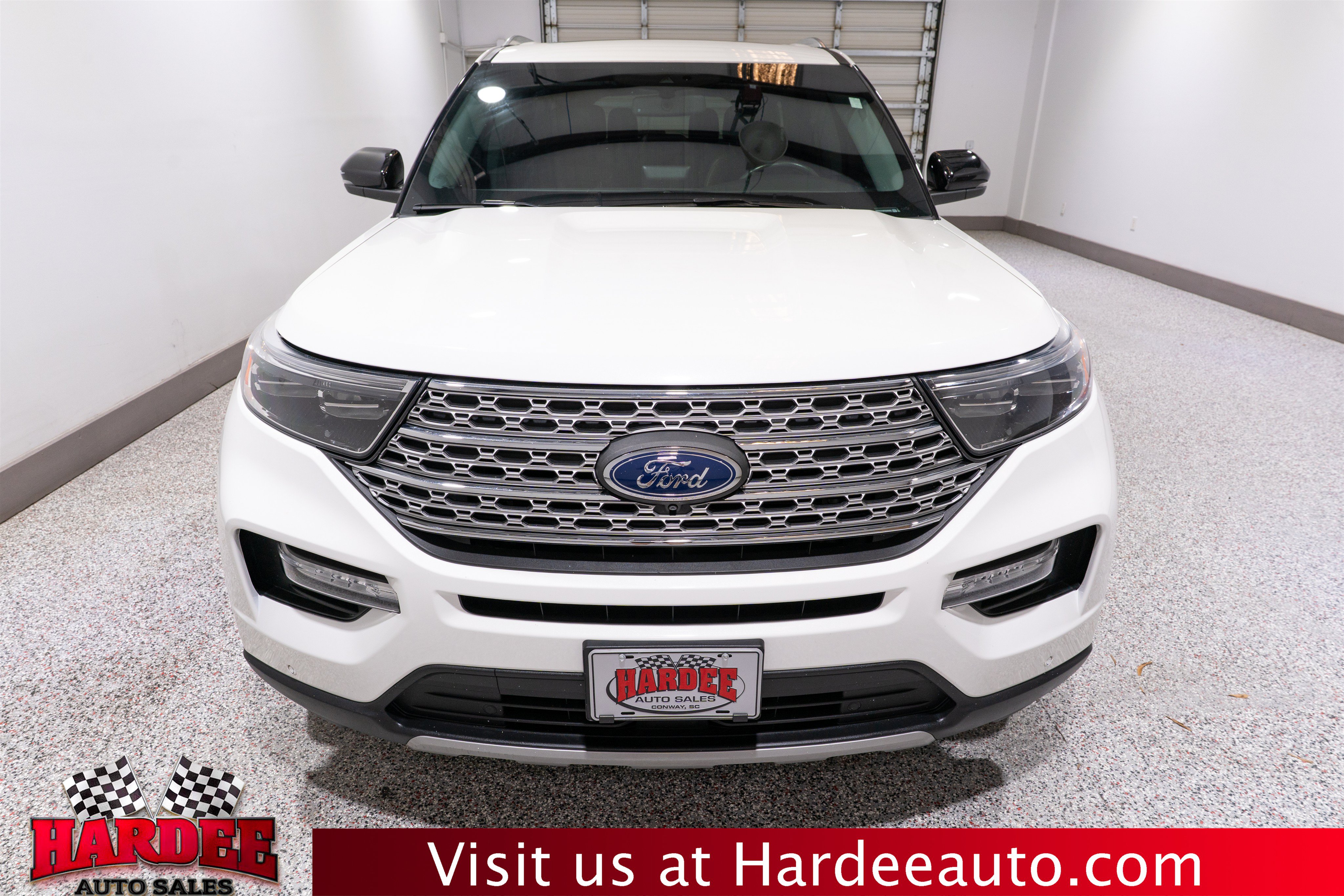 Used 2023 Ford Explorer Limited w/ Limited Technology Package RWD image 7
