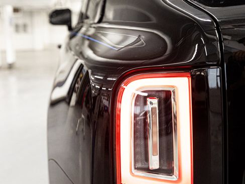 Certified 2023 Rolls-Royce Cullinan Black Badge image 45